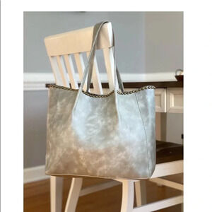 B-low the the belt studded tore bag